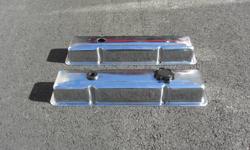 REDUCED
For sale two sets of valve covers.
Both are for a chevy 350 or 305 enging
one set is like new, the other set has been used
20.00 for each set.
 
brian
452-5800