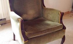 Vintage green arm chair
Very comfortable
Green velvet and solid wood
Has small wear mark at back
Reflected in price