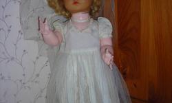 3 DOLLS FROM THE 1950'S
-LARGE 19" BABY DOLL(DRINKS AND WETS)-$40
-11" BABY TEARS DOLL(DRINKS AND WETS)-$30
-17" TEEN DOLL-$25
-WALKING DOLL.....$75
ALSO HAVE A BAG OF MISCELLANEOUS DOLL CLOTHES,SOME HAND MADE.