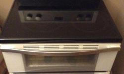 Selling a white Whirlpool double oven range with accuBake system model YWGE755COBH 30 inch like new . AccuBake Temperature Management System-Precise Self clean system.Oven Preheat (upper oven).with extended warranty until December 2018