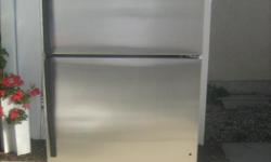 Whirlpool Stainless Steel 18 cu ft Top Freezer.
the measurements are 30wide x 30deep x 65.5 high
Excellent shape
Call 306-543-6531
