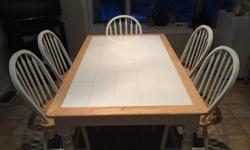 Beautiful Wood & White Ceramic Kitchen Table PLUS 5 chairs.
Pick up Only.