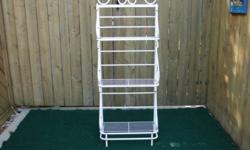 White shelving unit size is 23"L x 10"d x 60"h asking $20 for it