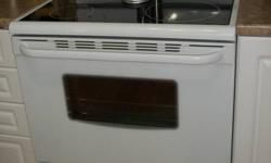 Oven is 5 years old in very good condition, selling it because our new house has appliances.  Any questions please call 613-361-9000.