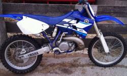 hi im selling my 2000 yz 250, when i first baught it i put a new bottom end and piston and piston rings in, that was the first of the summer, since then ive put new tires, new sprockets, new chain, new renthal handlebars, new plastics the bike still runs