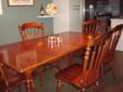solid maple dining room set with buffet/hutch